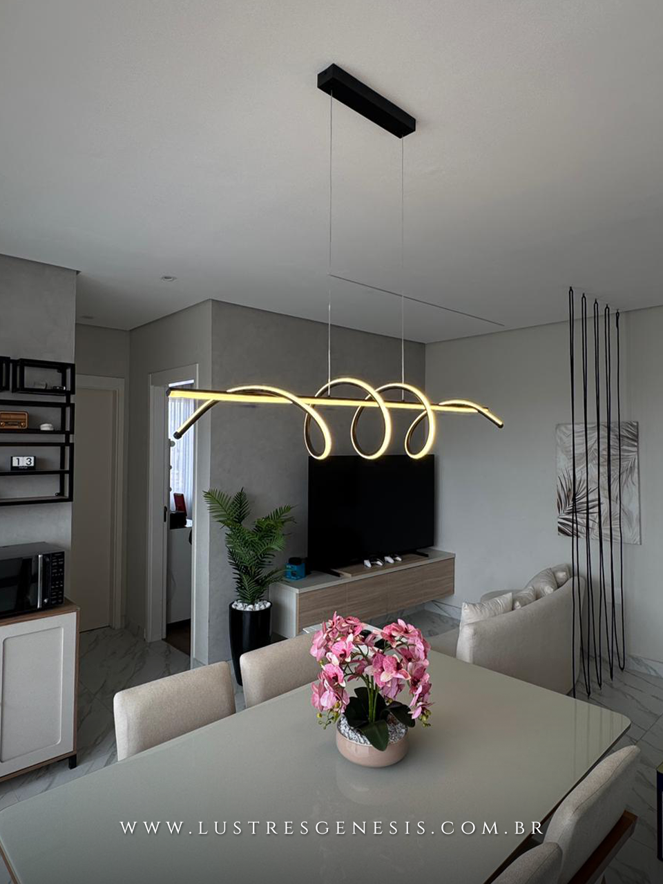 Lustre Pendente Moderno de LED Zeon Preto com design ondulado, ideal para sala de jantar, quartos e sala de estar. DCD03039  Lustres G&ecirc;nesis - o melhore site da Internet para comprar Lustre